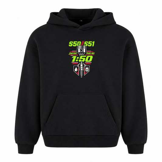 1:50 - Schwarz